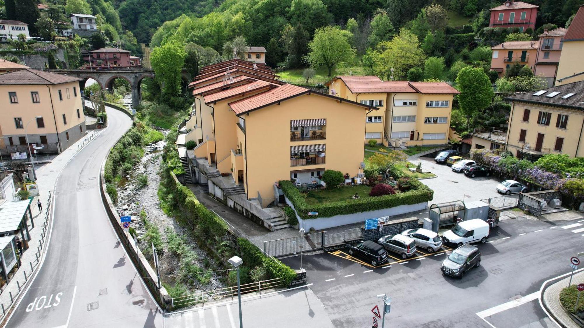 瓦伦纳Tosca House 2住宿加早餐旅馆 外观 照片